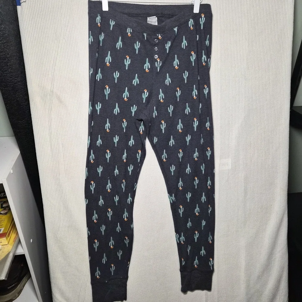 Christmas Pajamas Santa Hat‎ Cactus Old Navy Sleepwear Lounge Set Size L/XL